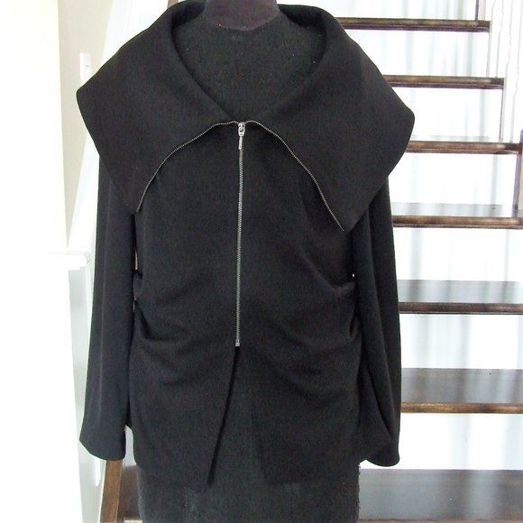 Black Stretchy Jacket Sweater Top with Large Collar 14 L - Picture 1 of 7